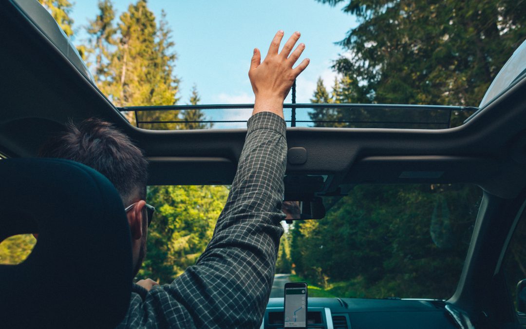 What You Need to Know About Sunroofs and Auto Glass Repair